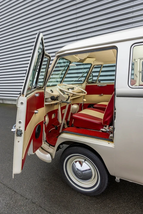 1967 Volkswagen Split-Window Bus - Image 17 of 31