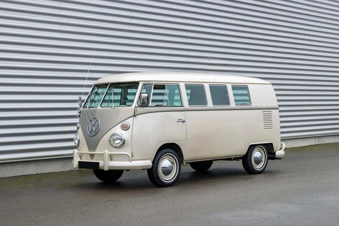 1967 Volkswagen Split-Window Bus - Image 6 of 31