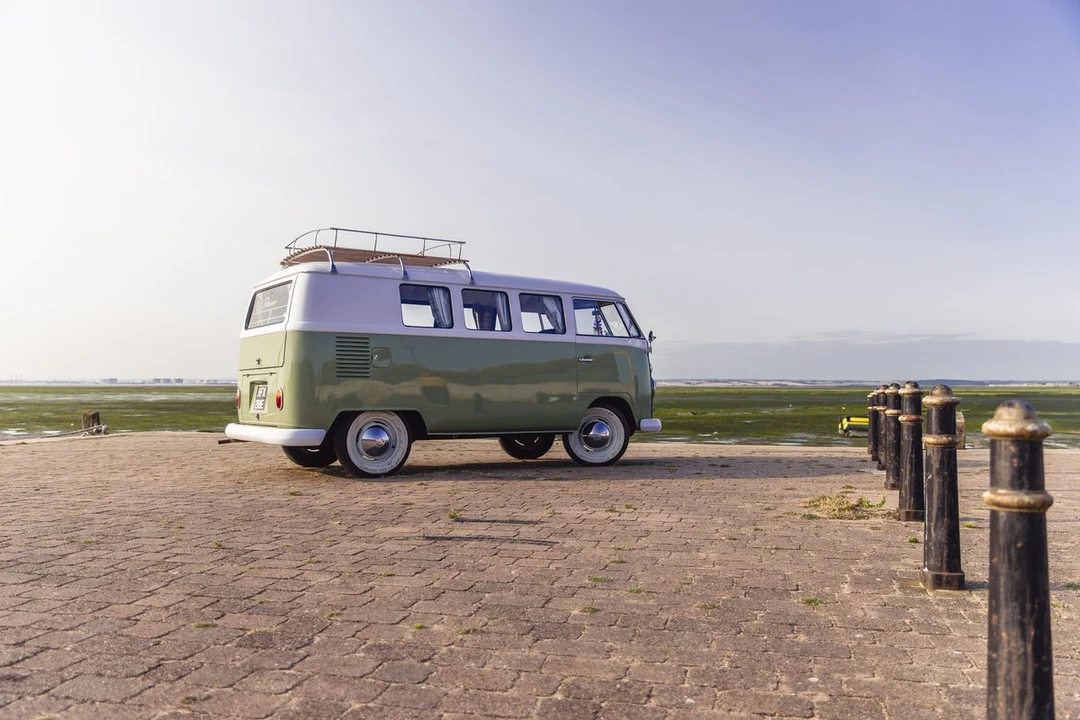 1967 Volkswagen Split-Window Camper - Image 20 of 30