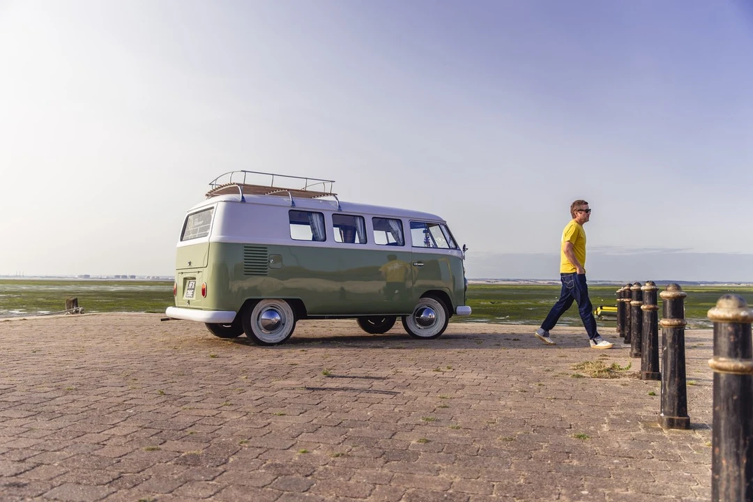 1967 Volkswagen Split-Window Camper - Image 22 of 30