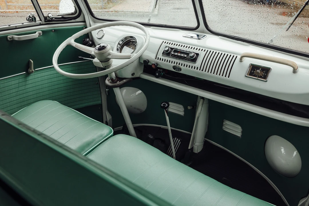 1967 Volkswagen Split-Window Bus - Image 10 of 31