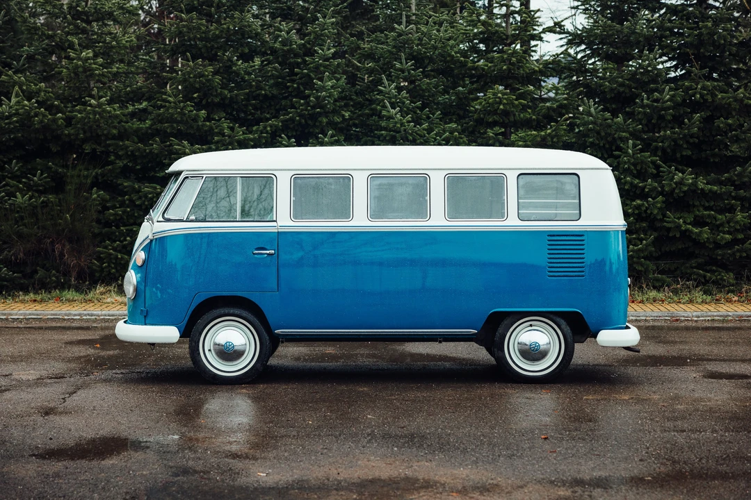 1967 Volkswagen Split-Window Bus - Image 3 of 31