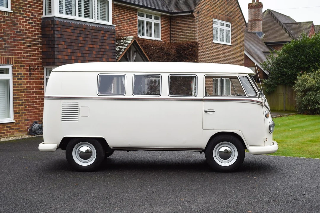 1967 Volkswagen Split-Window Camper - Image 9 of 30