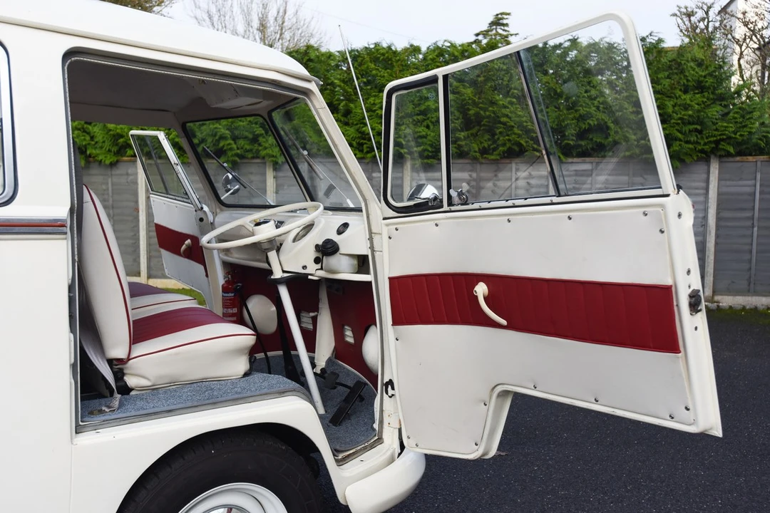 1967 Volkswagen Split-Window Camper - Image 24 of 30