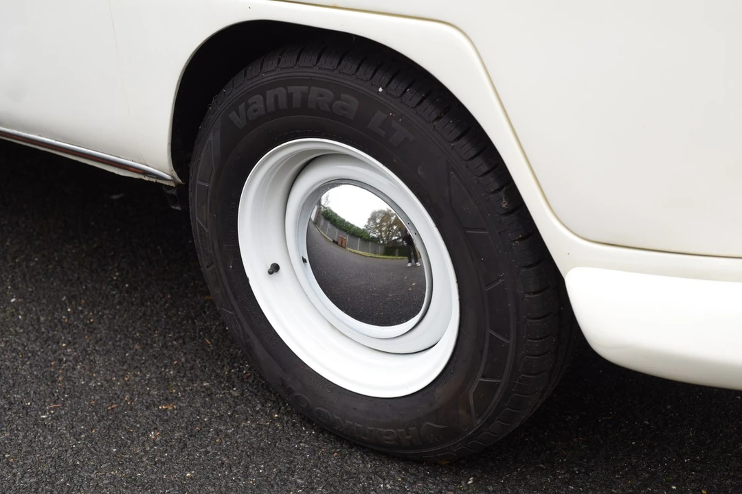 1967 Volkswagen Split-Window Camper - Image 17 of 30