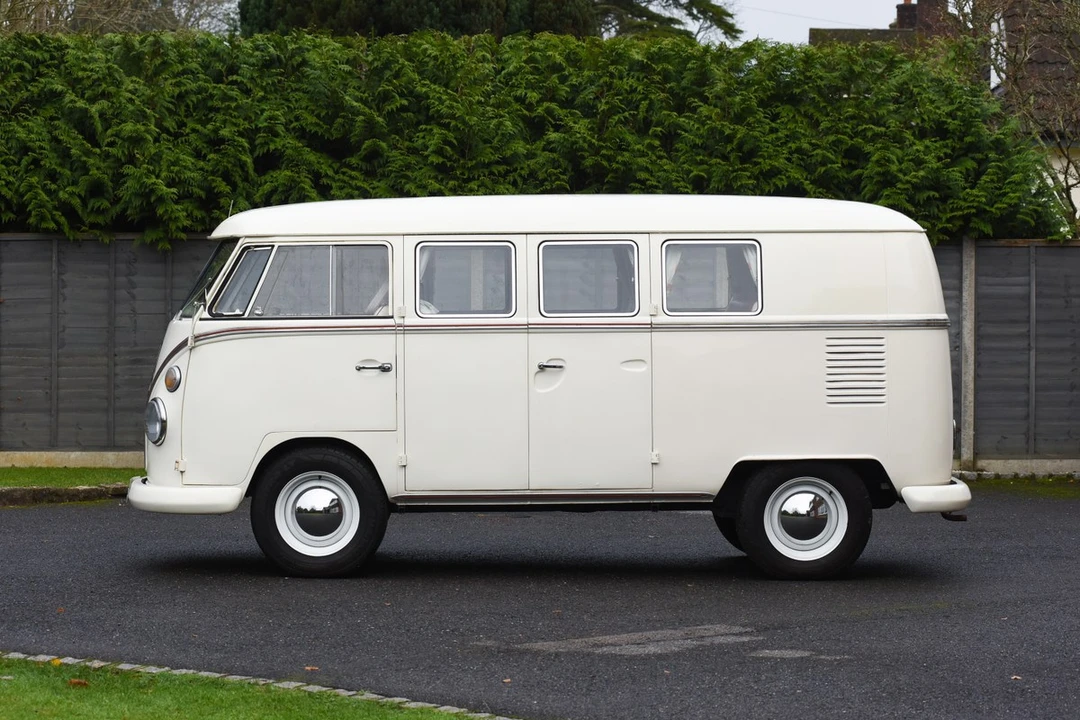 1967 Volkswagen Split-Window Camper - Image 10 of 30