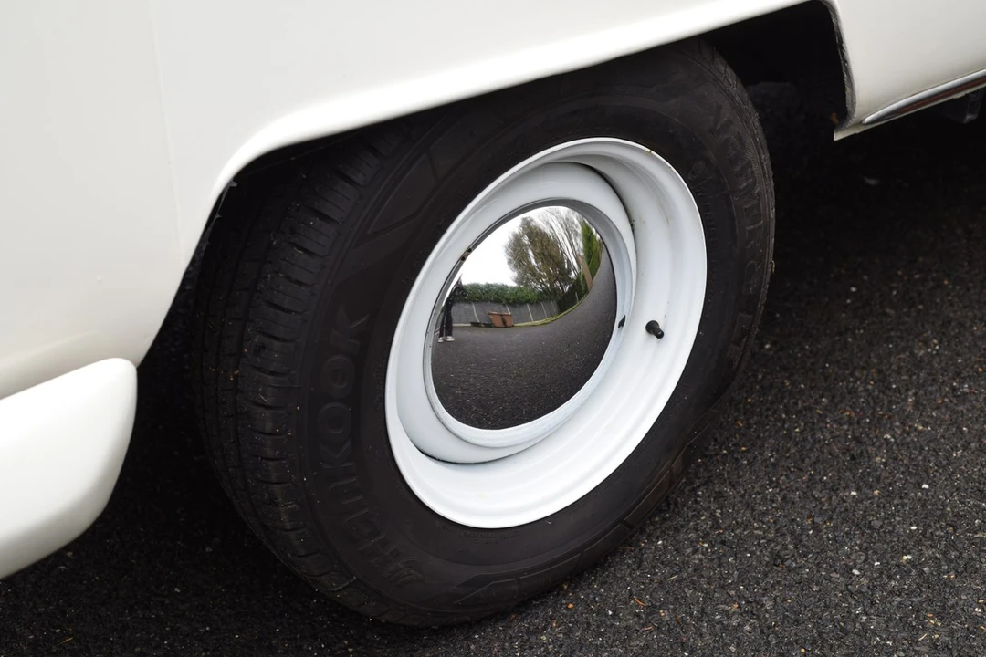 1967 Volkswagen Split-Window Camper - Image 18 of 30