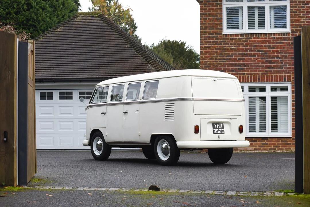 1967 Volkswagen Split-Window Camper - Image 16 of 30