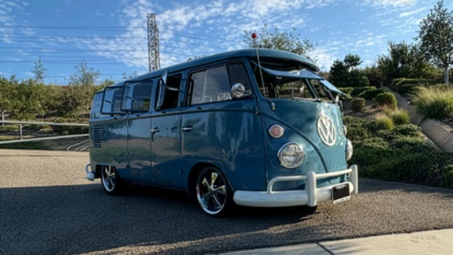 1967 Volkswagen Split-Window Bus - Image 2 of 13