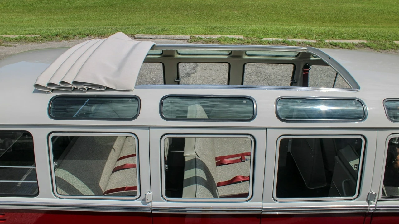 1967 Volkswagen Split-Window Bus - Image 10 of 23