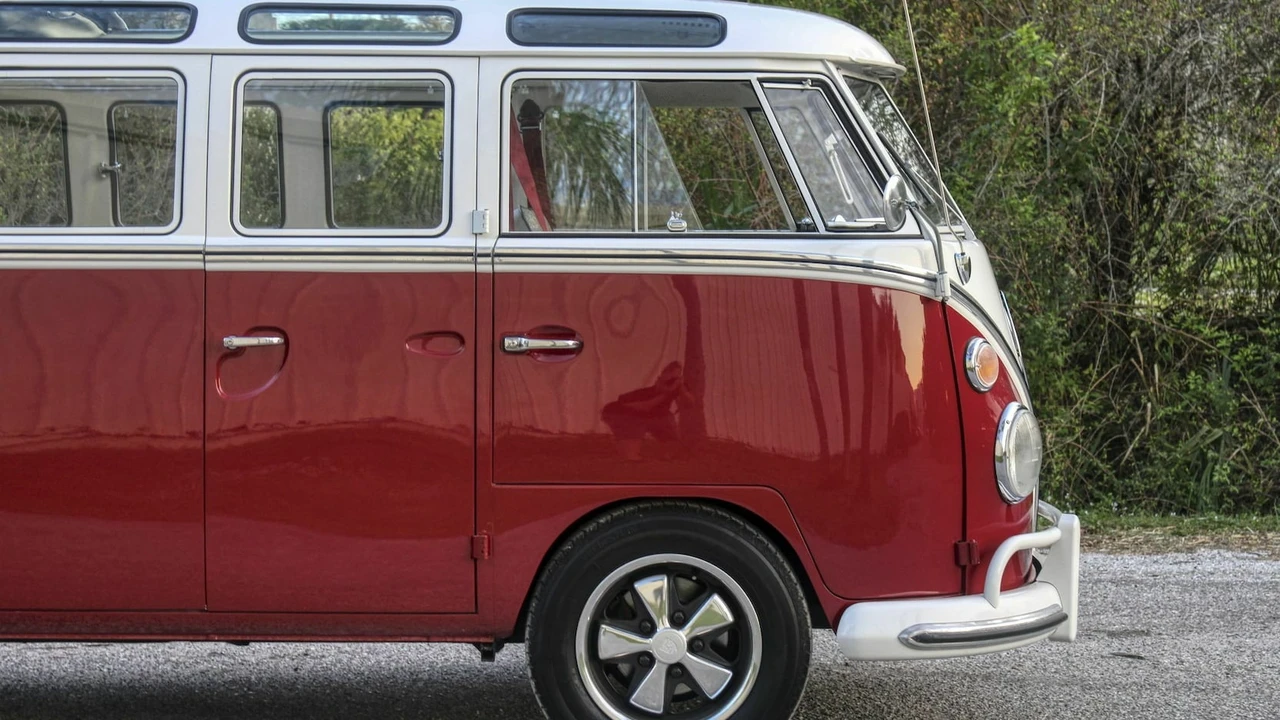 1967 Volkswagen Split-Window Bus - Image 17 of 23