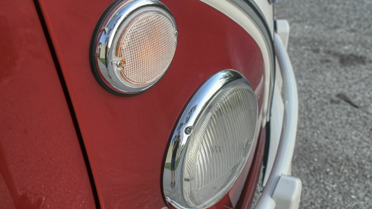 1967 Volkswagen Split-Window Bus - Image 21 of 23