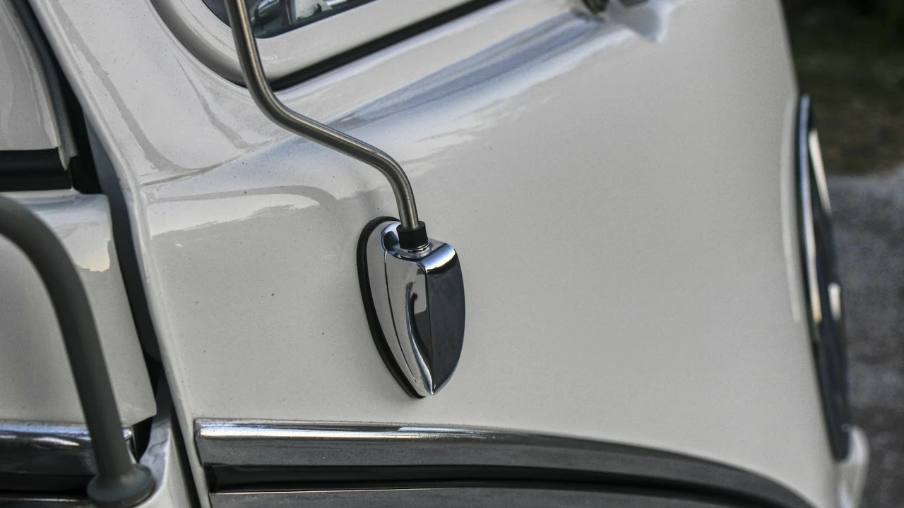 1967 Volkswagen Split-Window Bus - Image 22 of 23