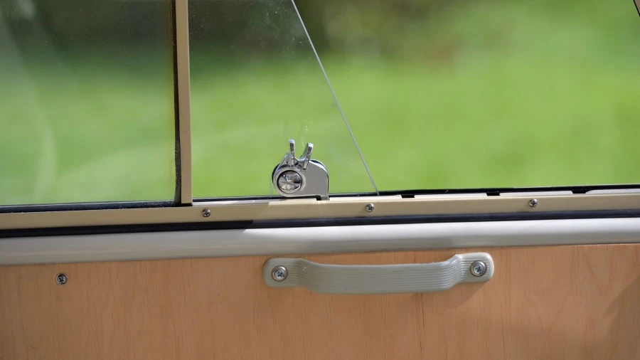 1967 Volkswagen Split-Window Camper - Image 17 of 20