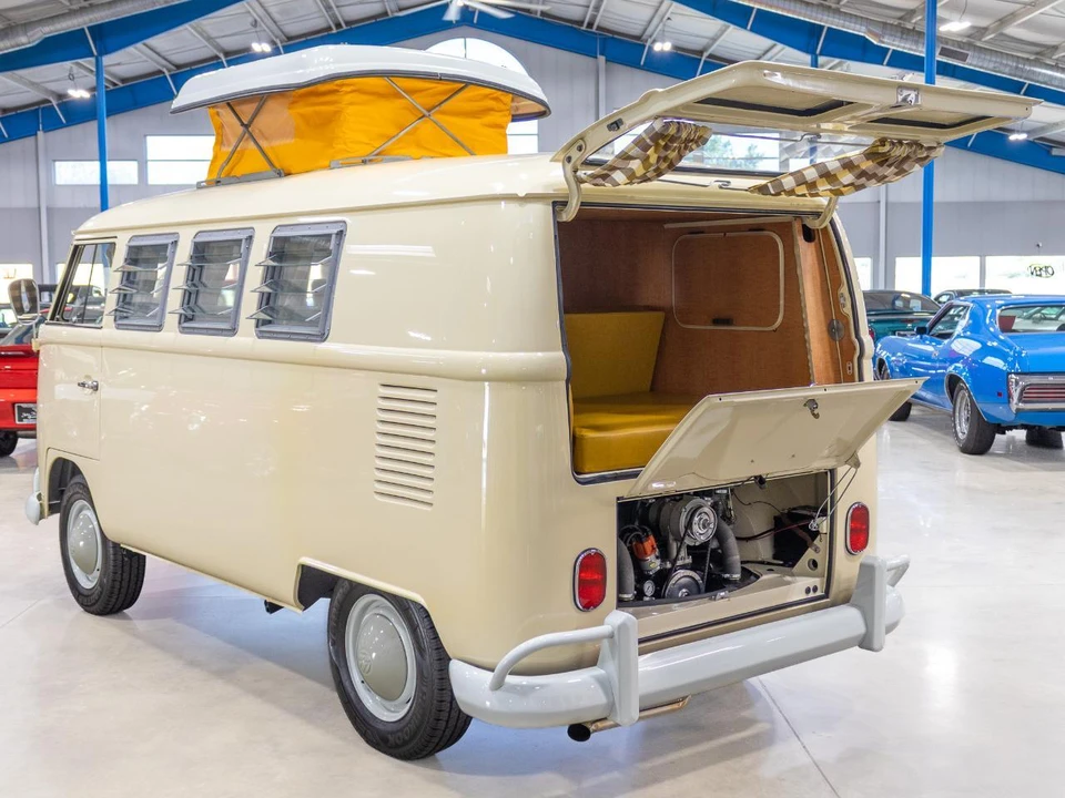 1967 Volkswagen Split-Window Camper - Image 9 of 31