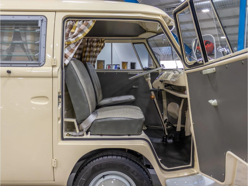 1967 Volkswagen Split-Window Camper - Image 29 of 31