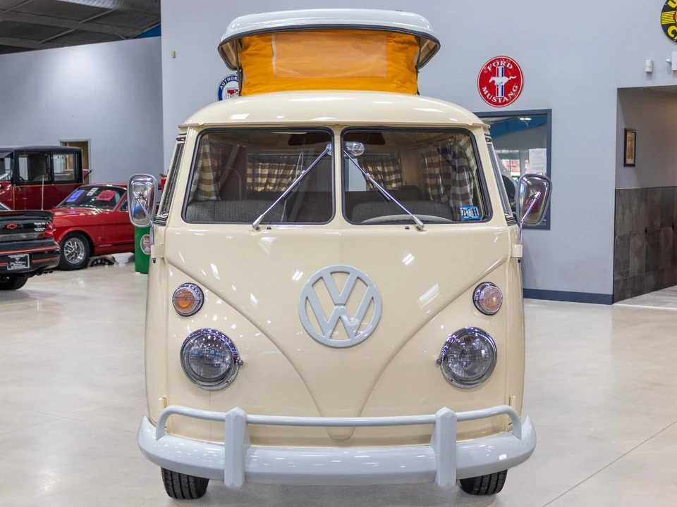 1967 Volkswagen Split-Window Camper - Image 2 of 31