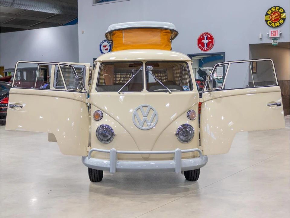 1967 Volkswagen Split-Window Camper - Image 18 of 31