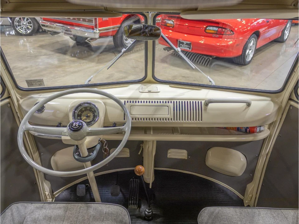 1967 Volkswagen Split-Window Camper - Image 27 of 31