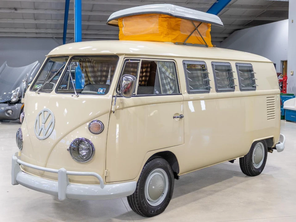 1967 Volkswagen Split-Window Camper - Image 3 of 31