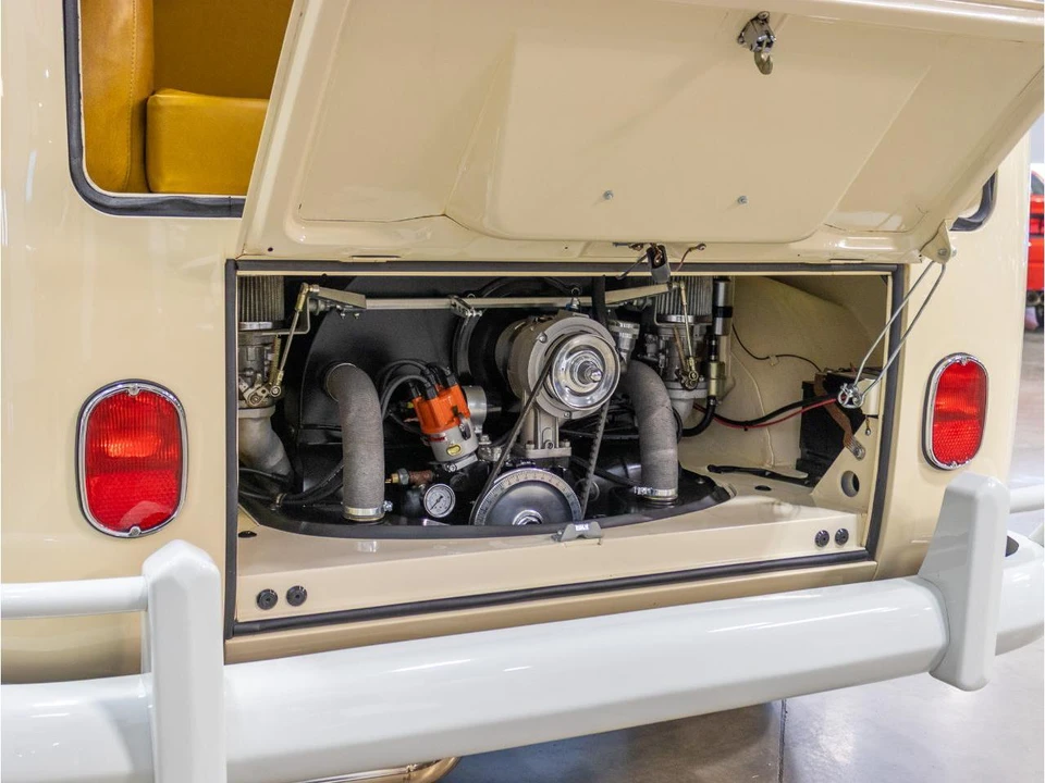 1967 Volkswagen Split-Window Camper - Image 11 of 31