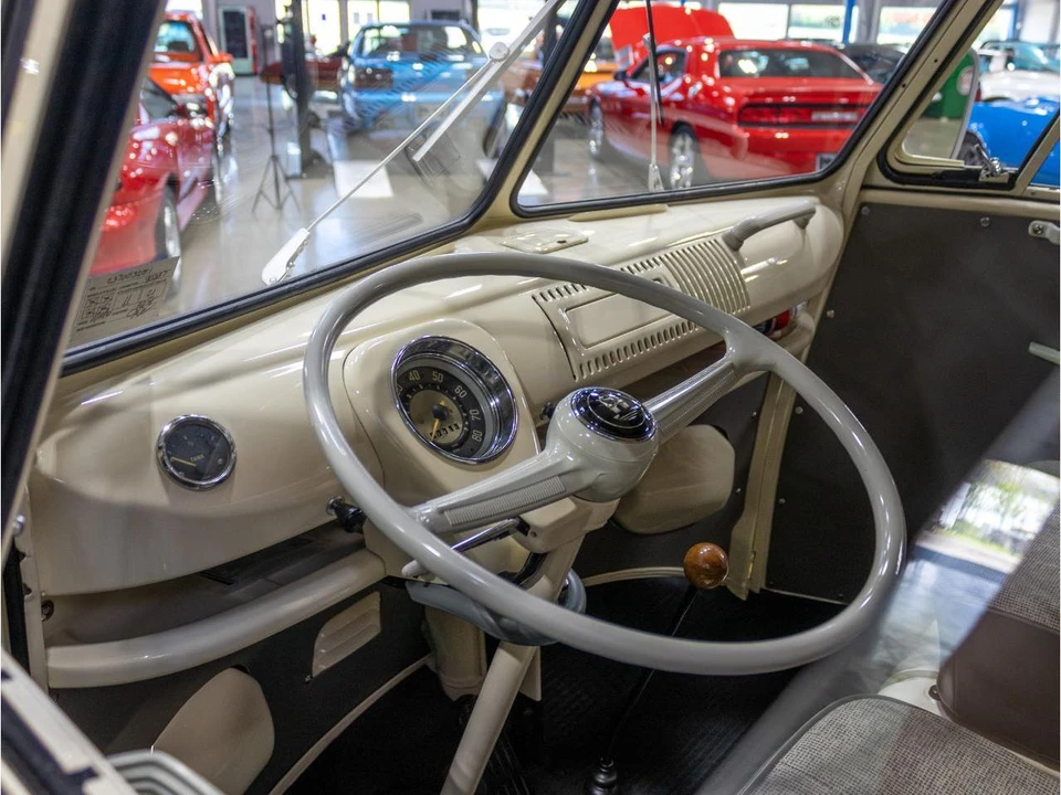1967 Volkswagen Split-Window Camper - Image 19 of 31