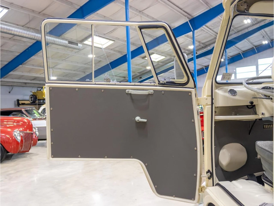 1967 Volkswagen Split-Window Camper - Image 20 of 31