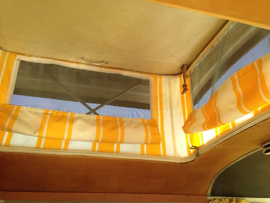 1967 Volkswagen Split-Window Camper - Image 7 of 12