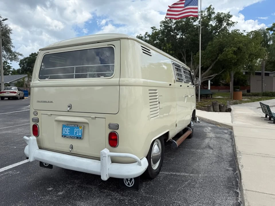 1967 Volkswagen Split-Window Camper - Image 2 of 9