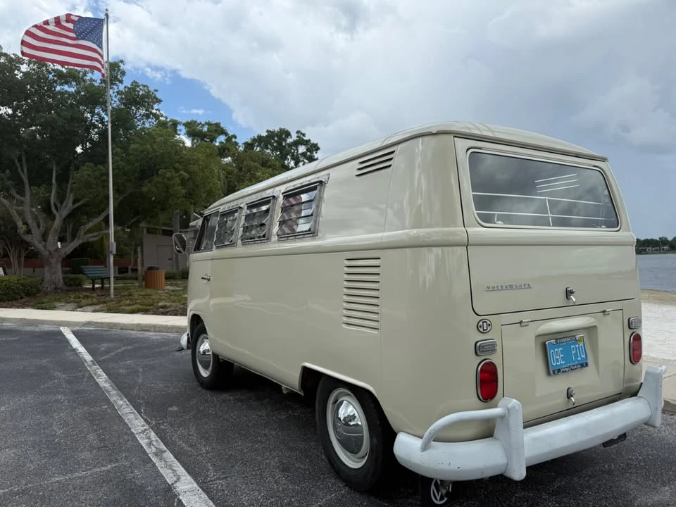 1967 Volkswagen Split-Window Camper - Image 3 of 9
