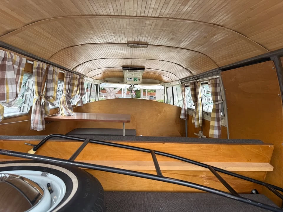 1967 Volkswagen Split-Window Camper - Image 5 of 9