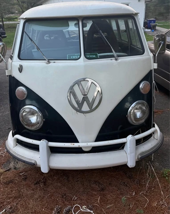 1967 Volkswagen Split-Window Bus - Image 2 of 20