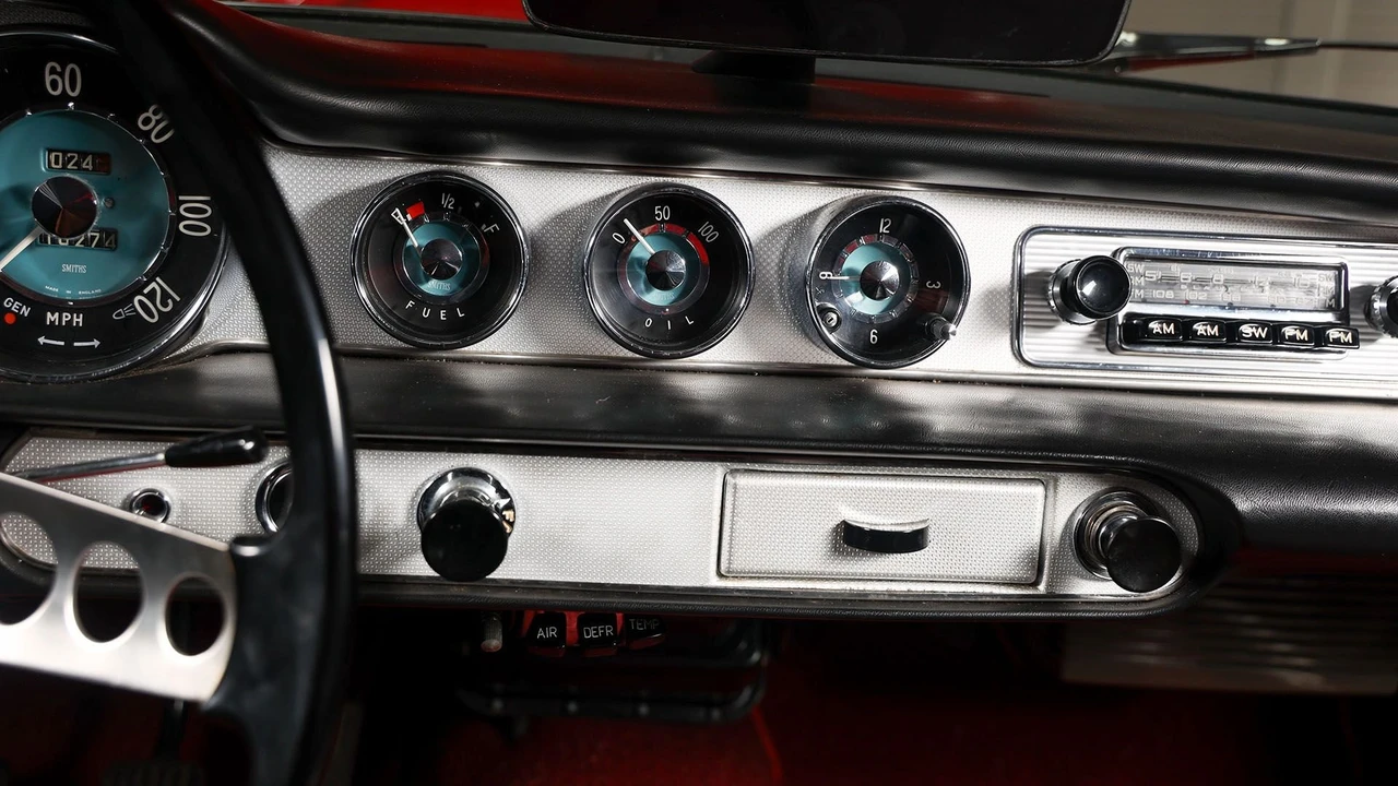 1967 Volvo 1800S - Image 20 of 31