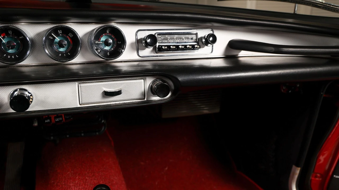 1967 Volvo 1800S - Image 22 of 31