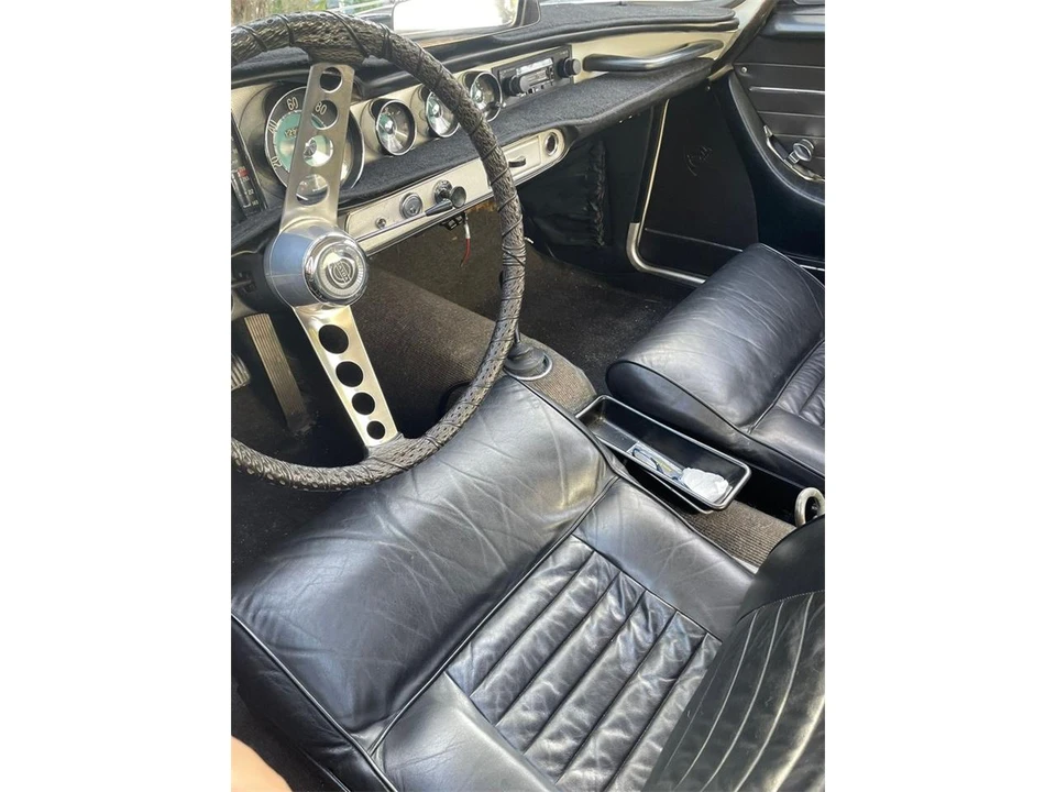1967 Volvo 1800S - Image 18 of 31