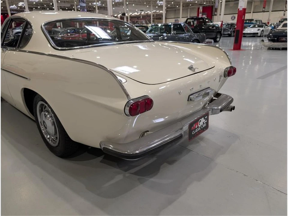 1967 Volvo 1800S - Image 8 of 31