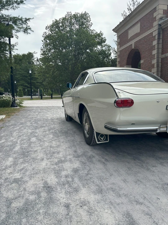 1967 Volvo 1800S - Image 19 of 31