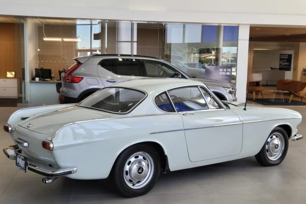 1967 Volvo 1800S - Image 2 of 7