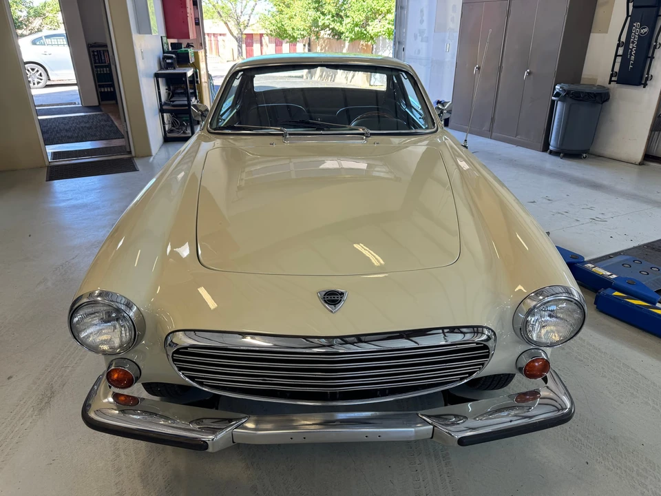 1967 Volvo 1800S - Image 14 of 31