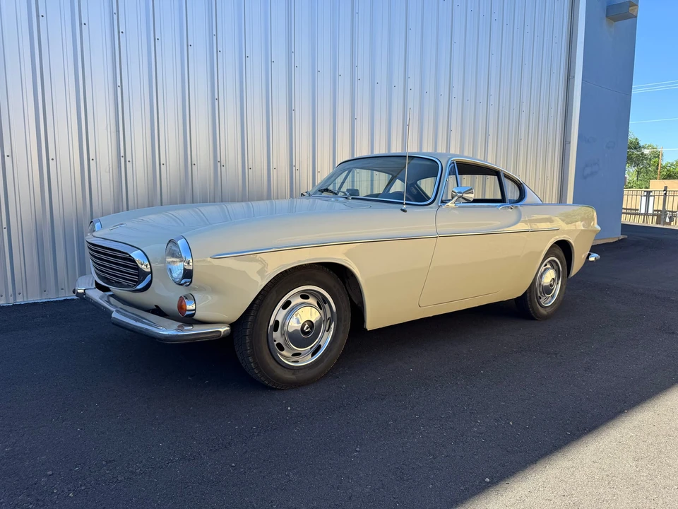 1967 Volvo 1800S - Image 4 of 31