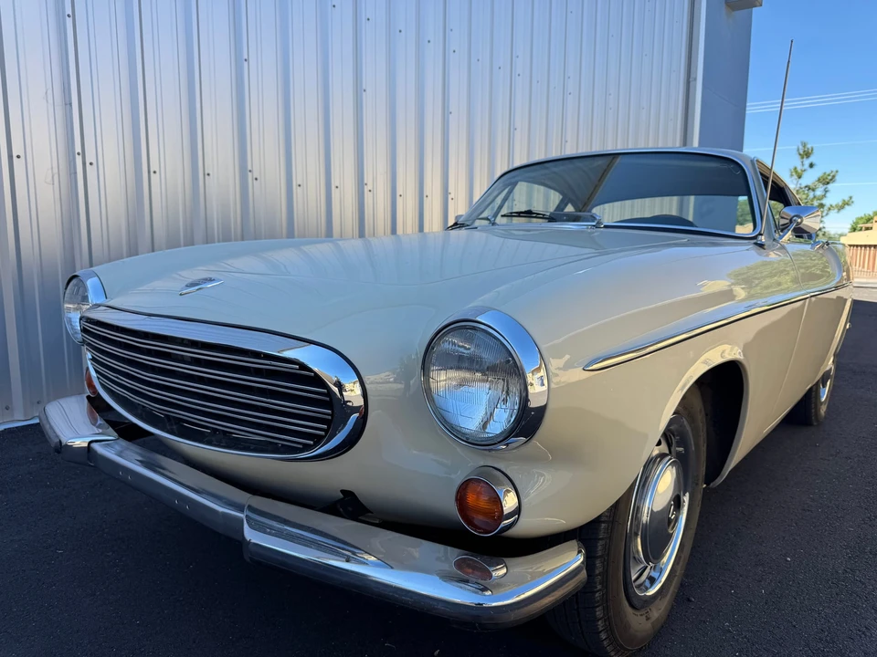 1967 Volvo 1800S - Image 2 of 31