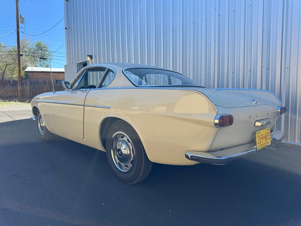 1967 Volvo 1800S - Image 5 of 31