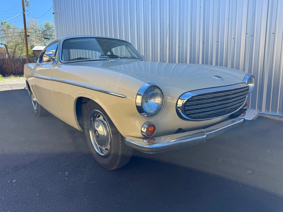 1967 Volvo 1800S - Image 11 of 31