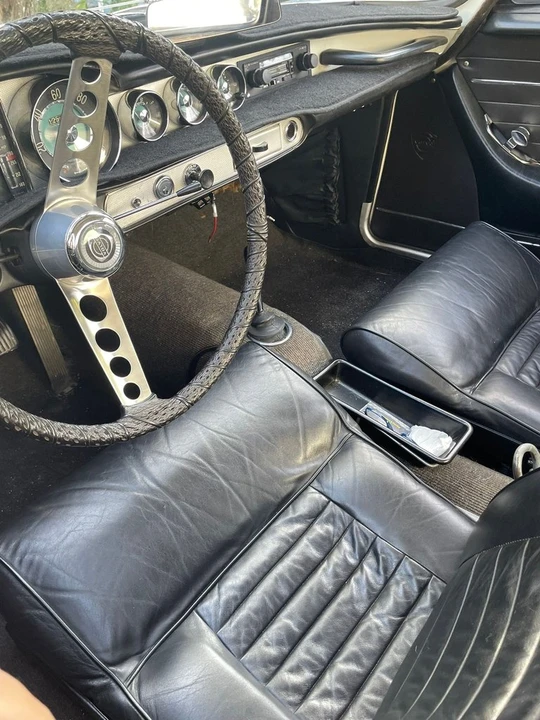 1967 Volvo 1800S - Image 18 of 31