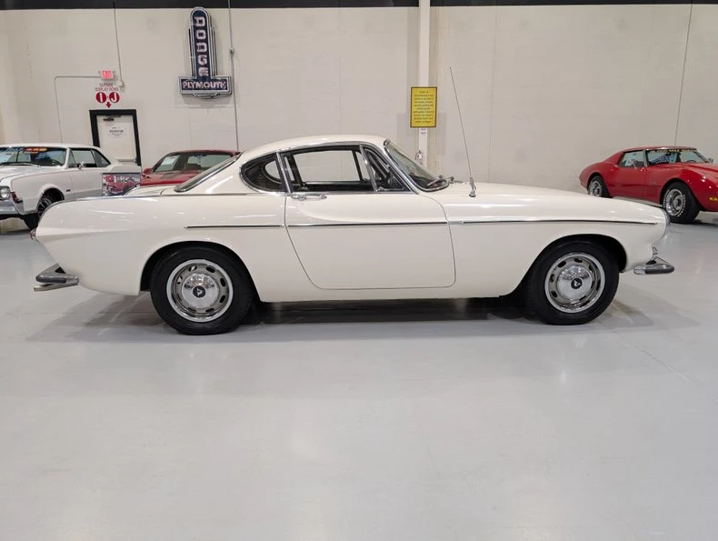 1967 Volvo 1800S - Image 6 of 31