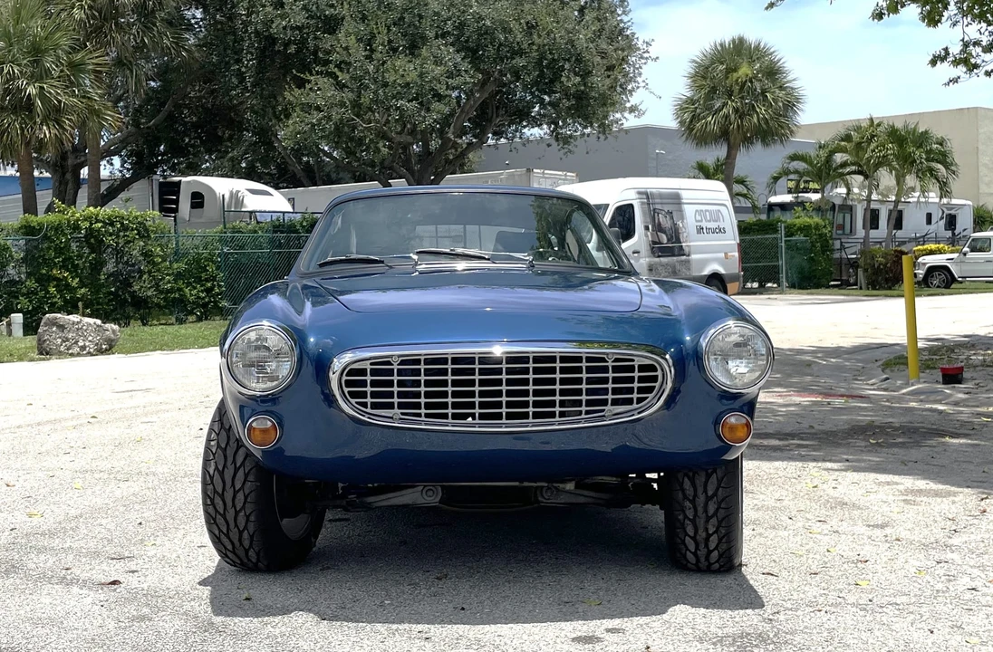 1967 Volvo 1800S - Image 9 of 31