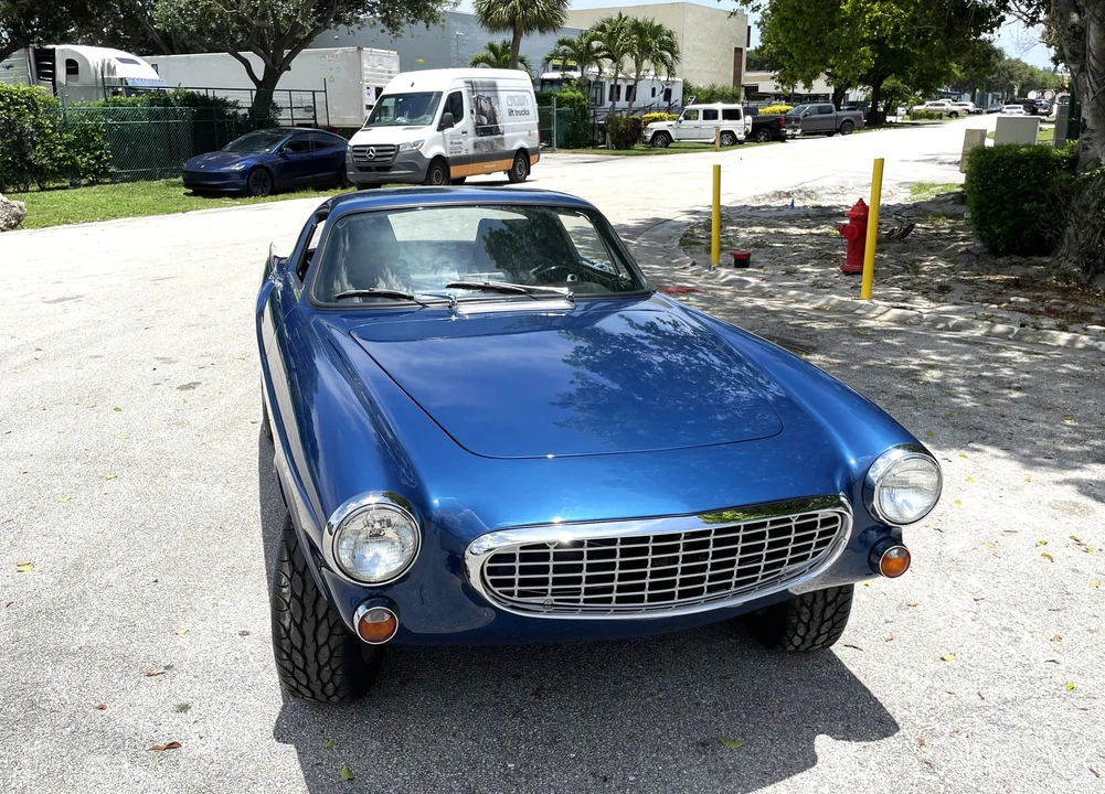 1967 Volvo 1800S - Image 10 of 31