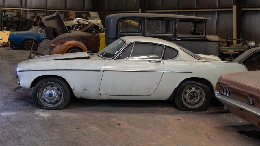 1967 Volvo 1800S - Image 2 of 12