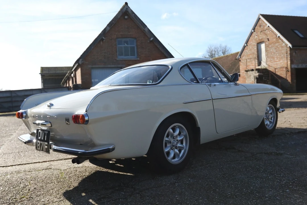 1967 Volvo 1800S - Image 20 of 30