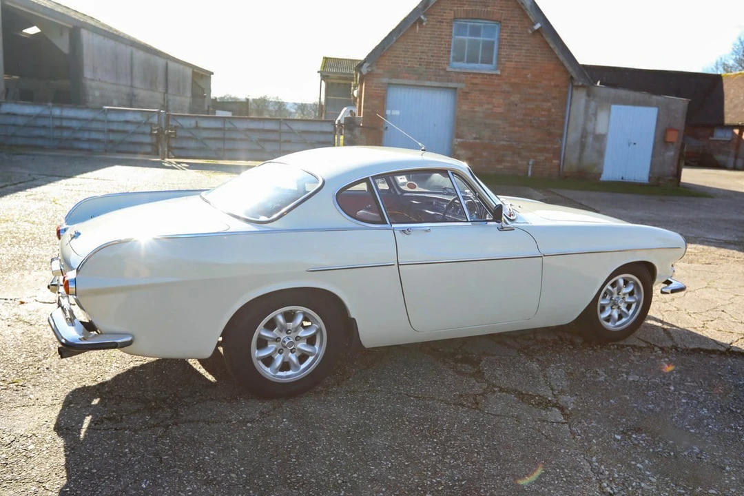 1967 Volvo 1800S - Image 22 of 30